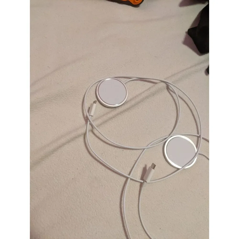 Lot of 3 Magnetic Wireless Chargers USB-C MagSafe Compatible